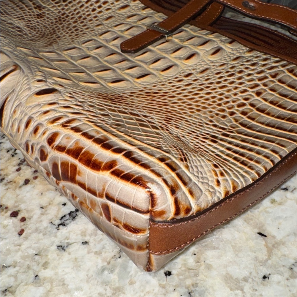 Brahmin All Day Croc Embossed Crossbody Clutch - Picture 16 of 17